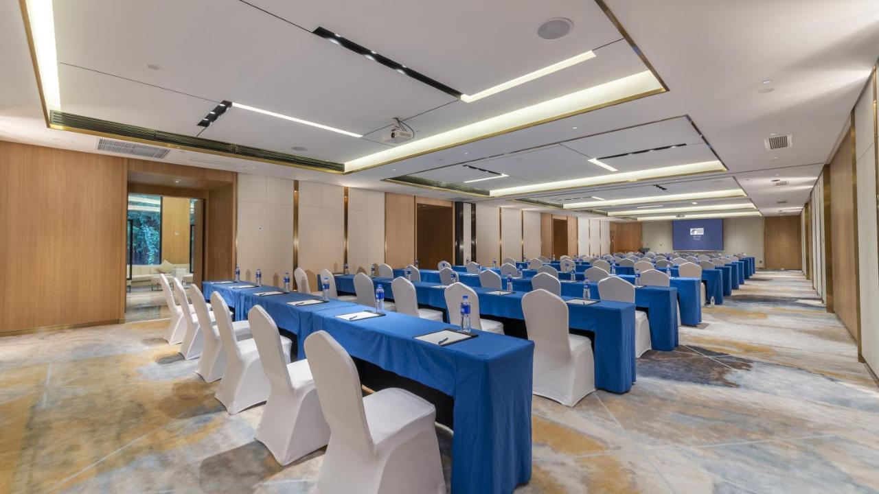 Holiday Inn Express Qiliping By Ihg Эмэйшань Экстерьер фото