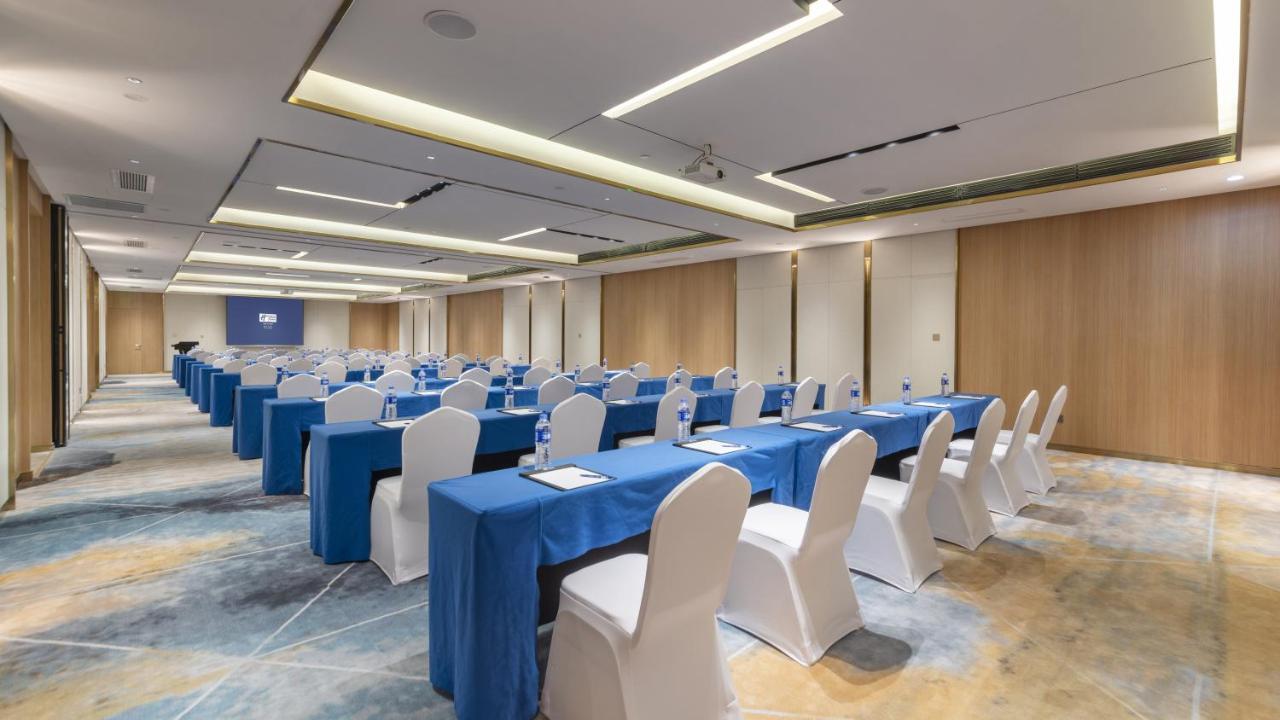 Holiday Inn Express Qiliping By Ihg Эмэйшань Экстерьер фото